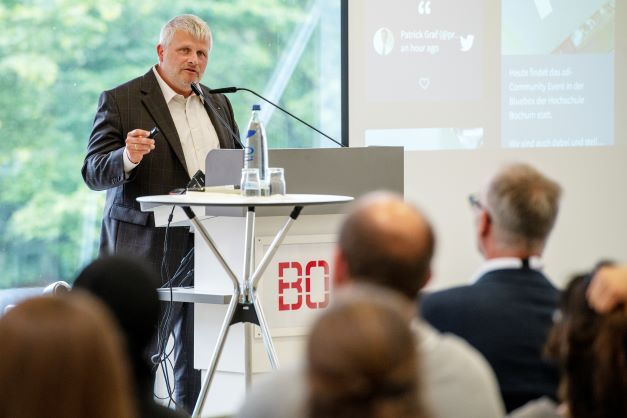 Guido Lohnherr als Speaker beim zdi-Community-Event 2022